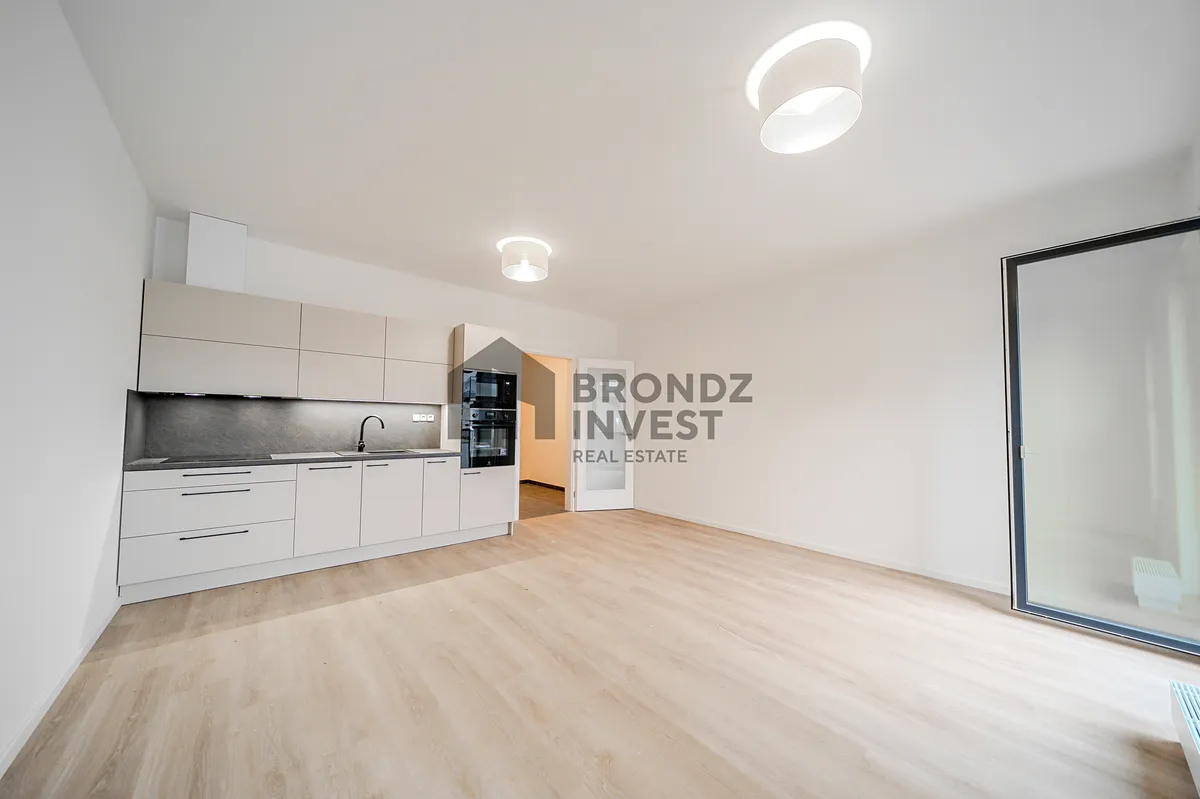 Pronájem bytu 1+kk 37 m²